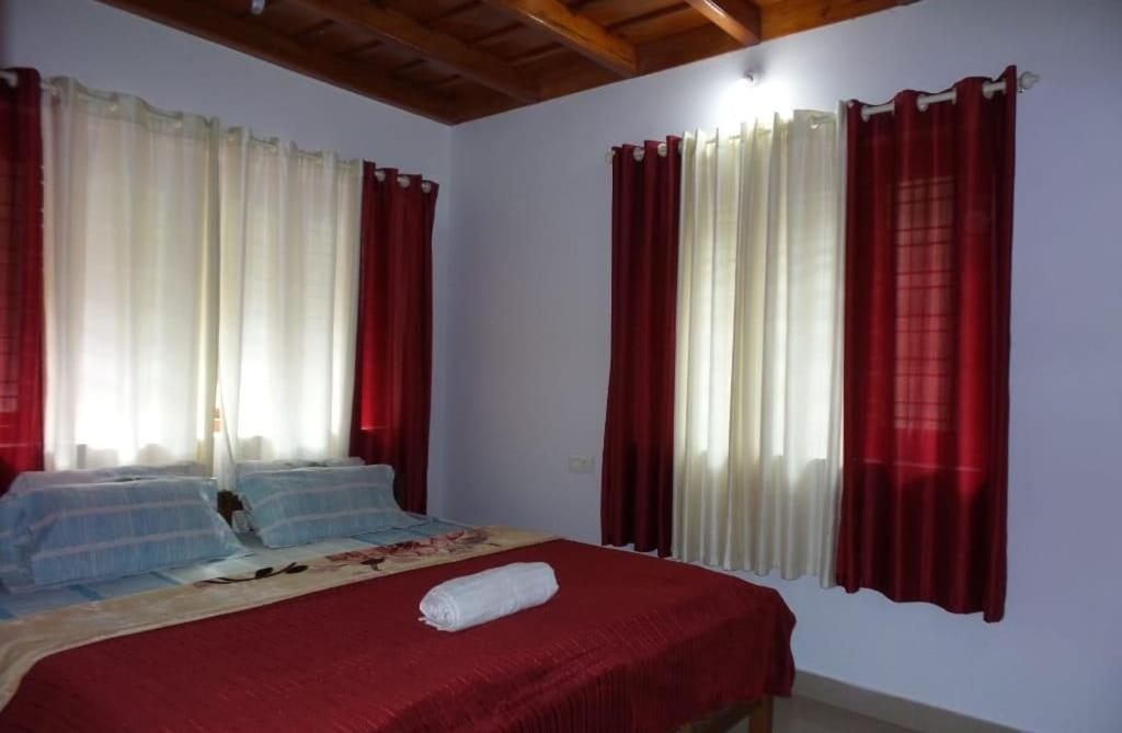 Coorg Divine Spark Home Stay Suntikoppa Dış mekan fotoğraf