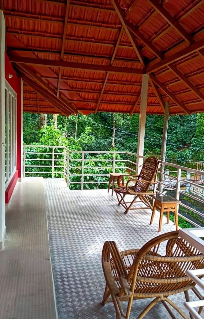 Coorg Divine Spark Home Stay Suntikoppa Dış mekan fotoğraf