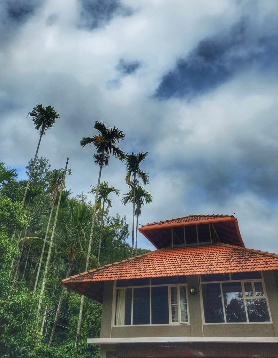 Coorg Divine Spark Home Stay Suntikoppa Dış mekan fotoğraf