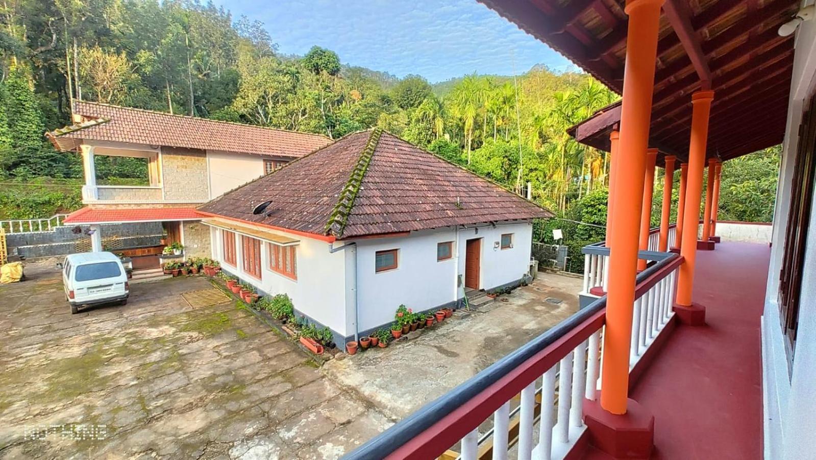 Coorg Divine Spark Home Stay Suntikoppa Dış mekan fotoğraf
