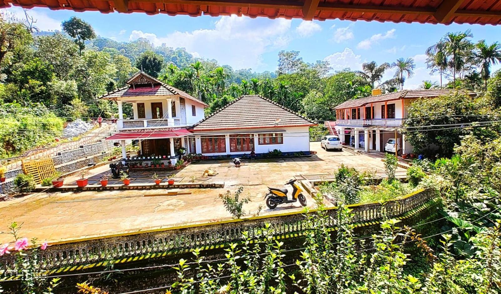 Coorg Divine Spark Home Stay Suntikoppa Dış mekan fotoğraf